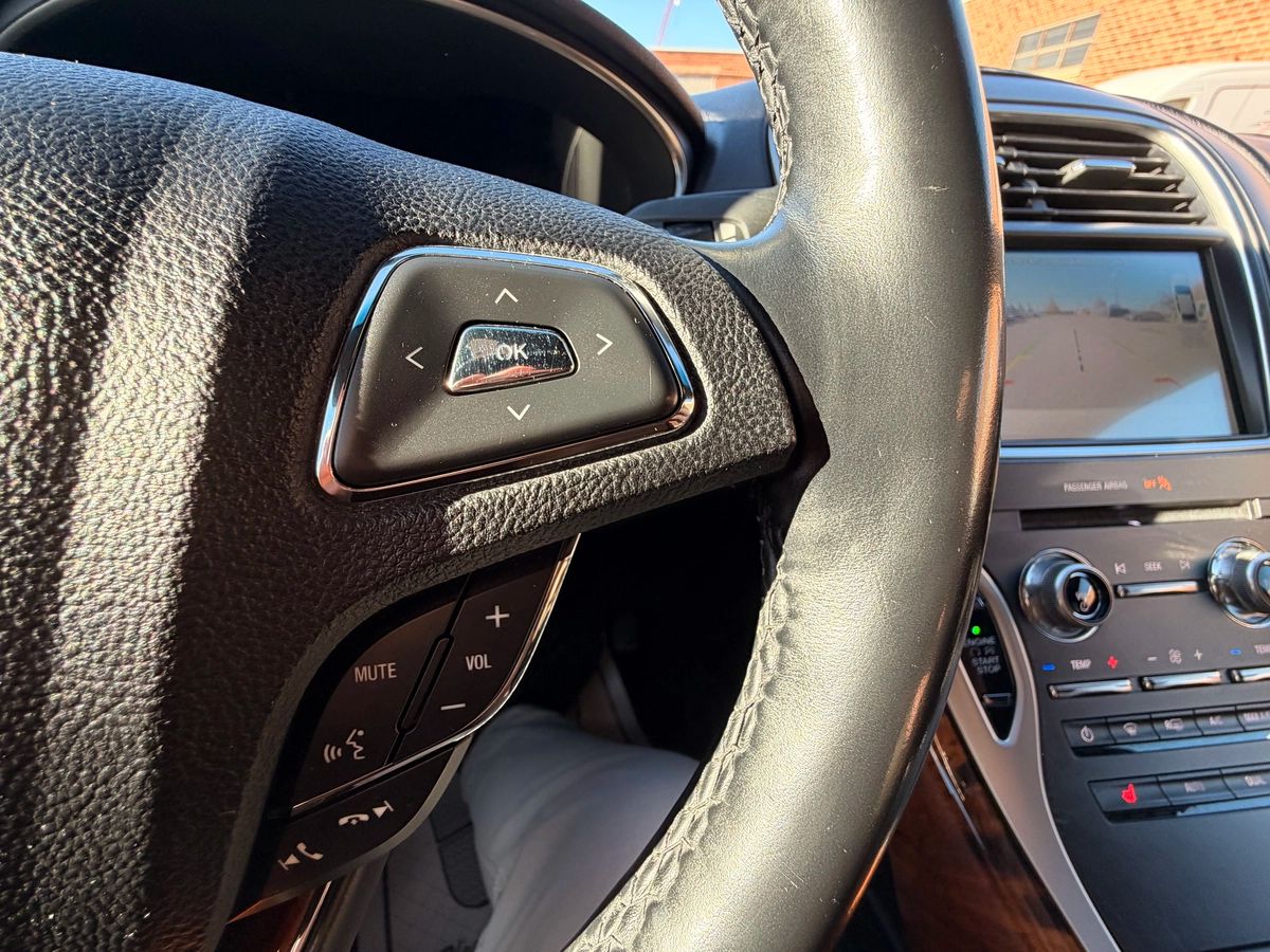 2017 Lincoln MKX - Image 16