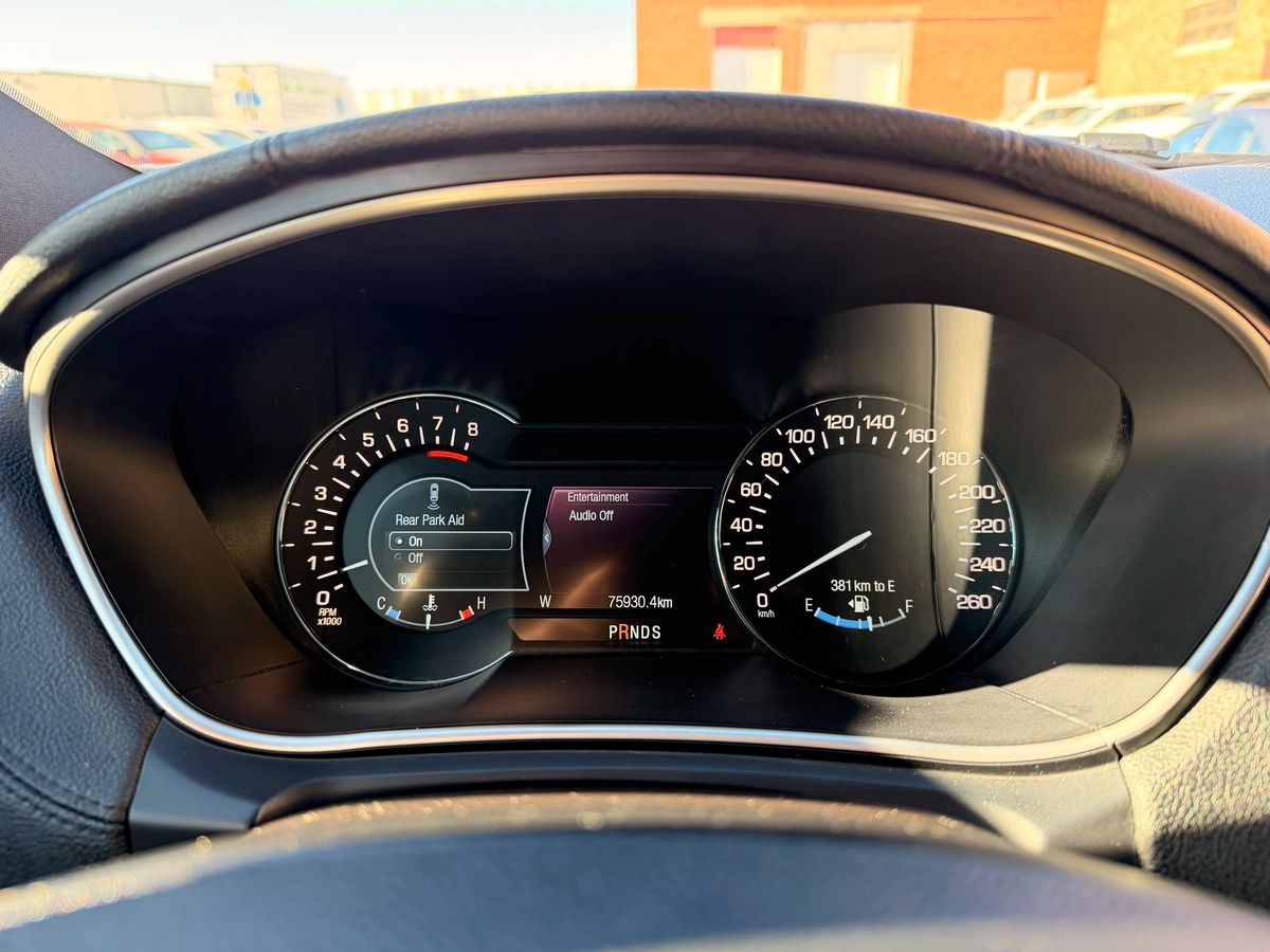 2017 Lincoln MKX - Image 18