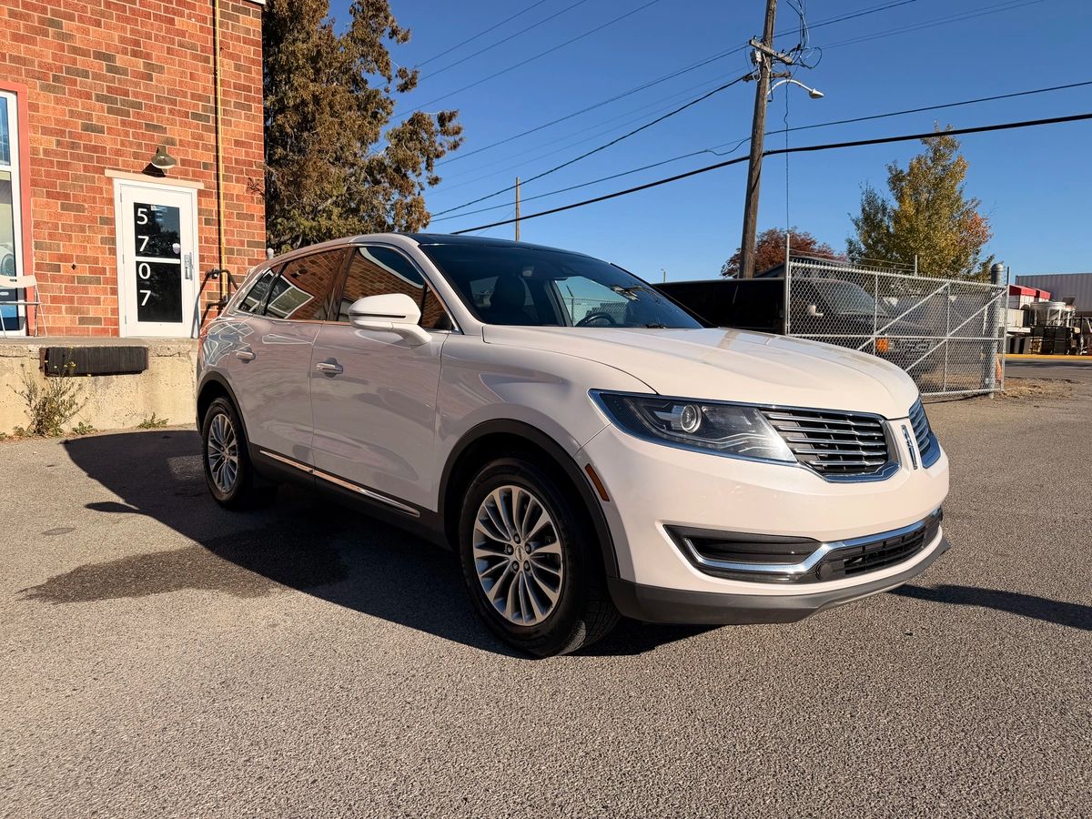 2017 Lincoln MKX - Image 3