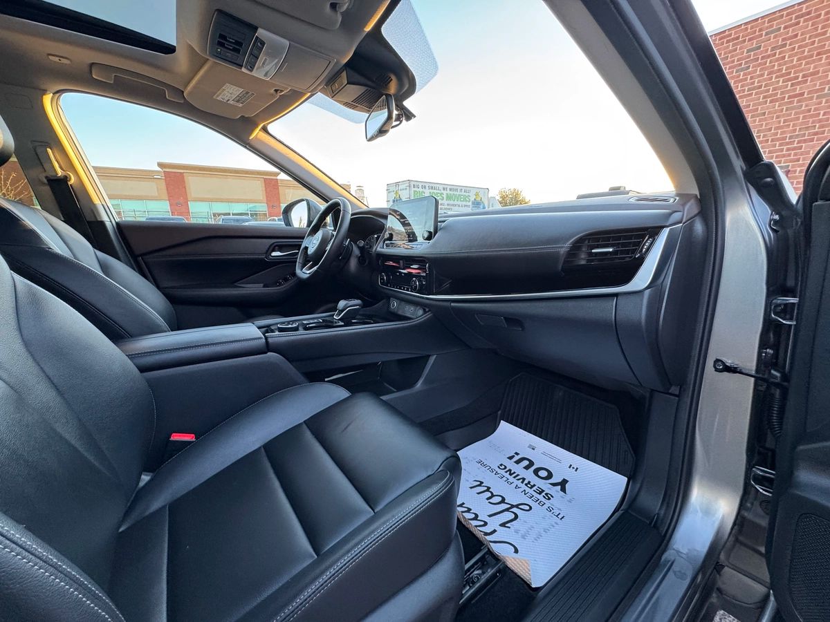 2023 Nissan Rogue - Image 22