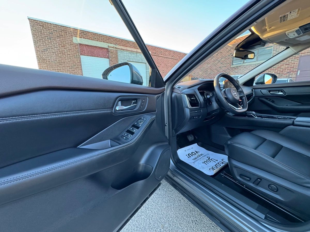 2023 Nissan Rogue - Image 14