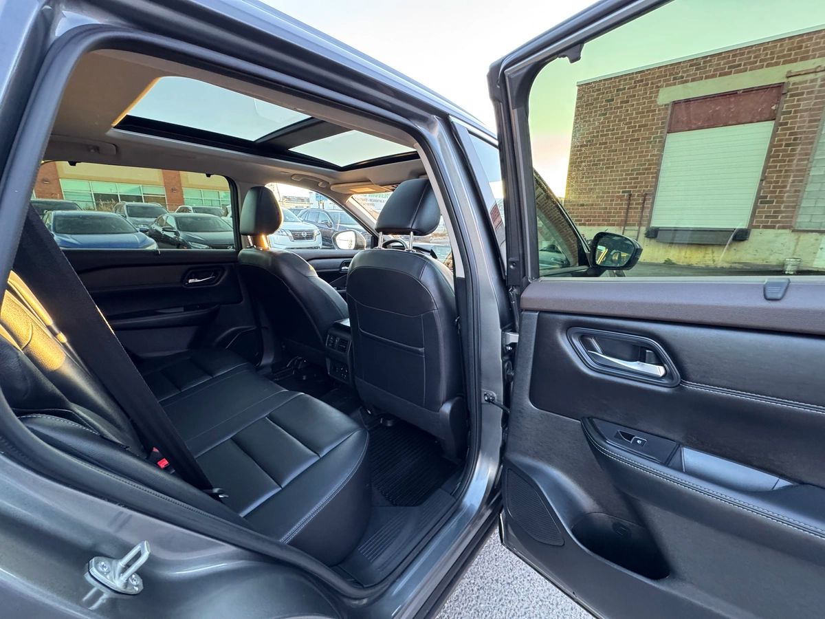 2023 Nissan Rogue - Image 19