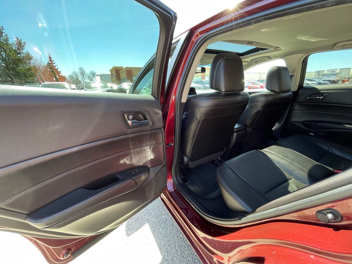 2015 Acura ILX - Image 17