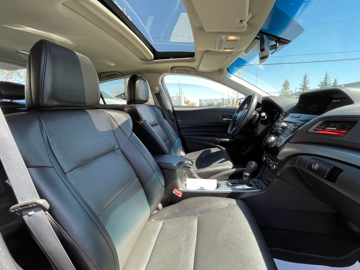 2015 Acura ILX - Image 24