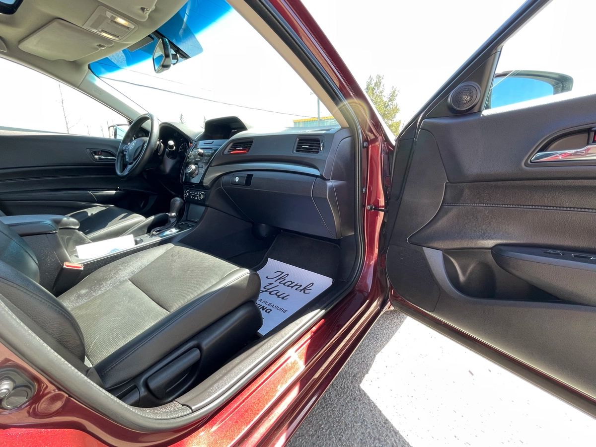2015 Acura ILX - Image 21