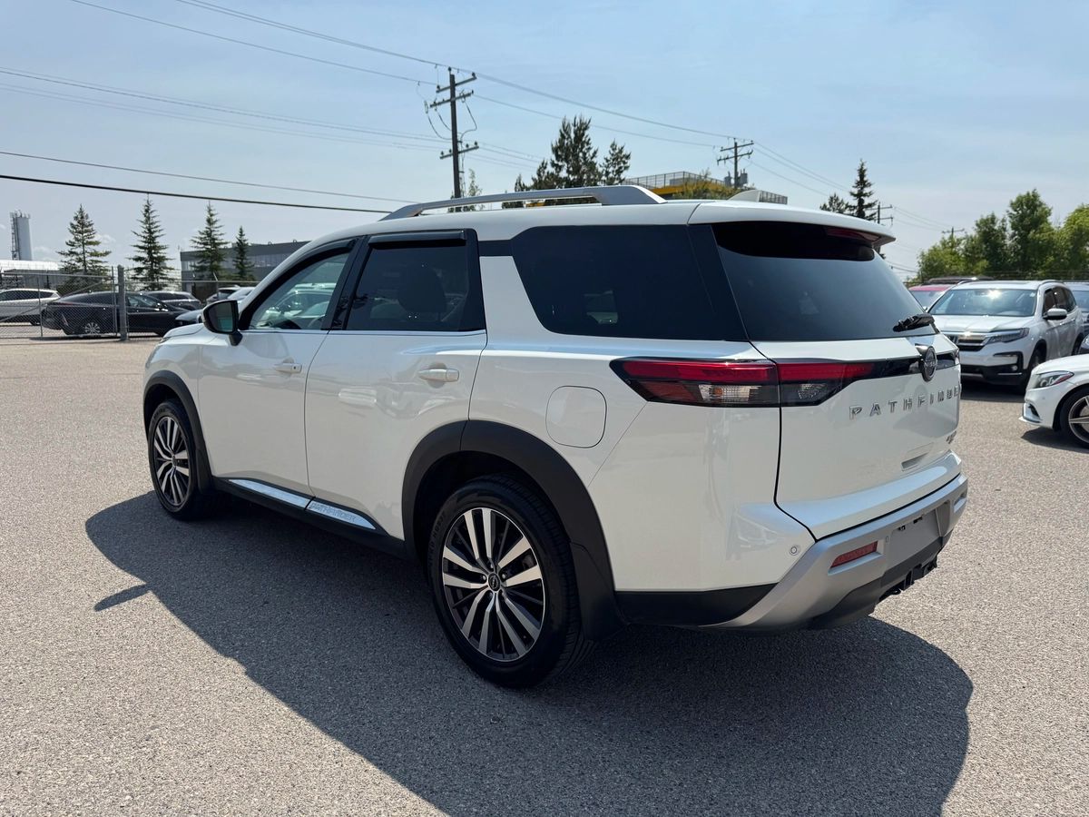 2022 Nissan Pathfinder - Image 7