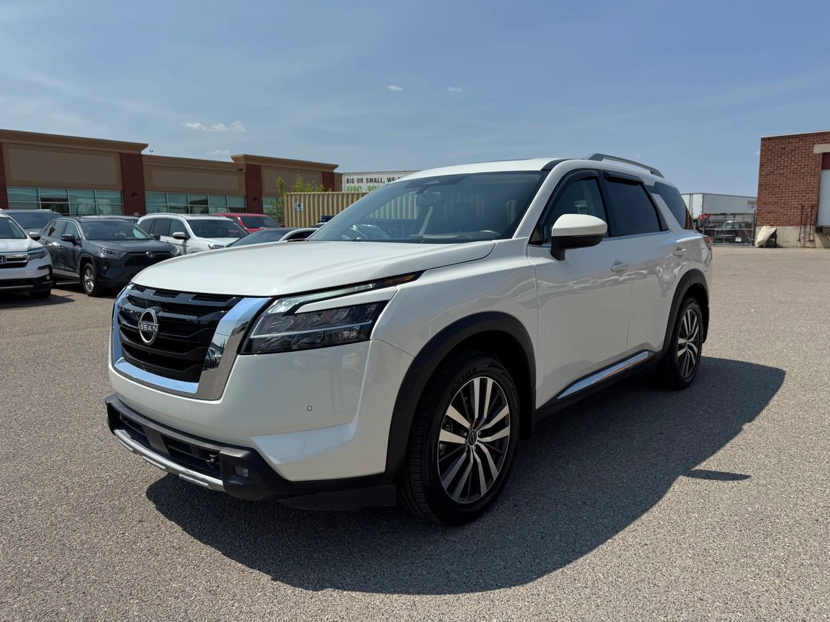 2022 Nissan Pathfinder - Image 1
