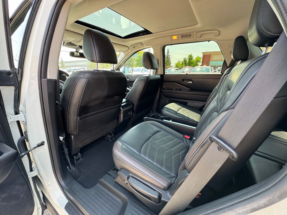 2022 Nissan Pathfinder - Image 14