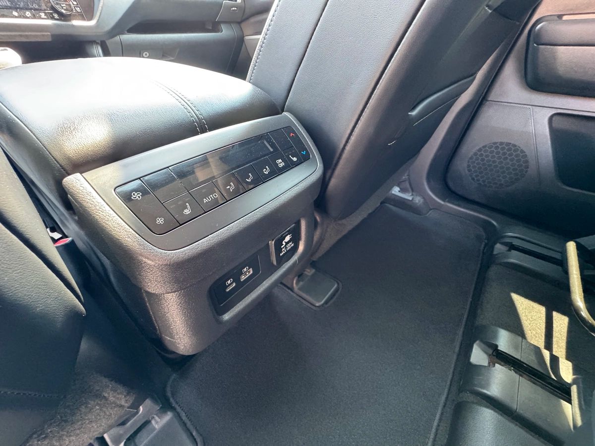 2022 Nissan Pathfinder - Image 18