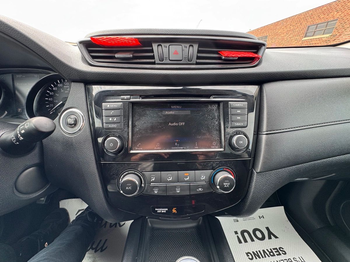 2020 Nissan Rogue - Image 26