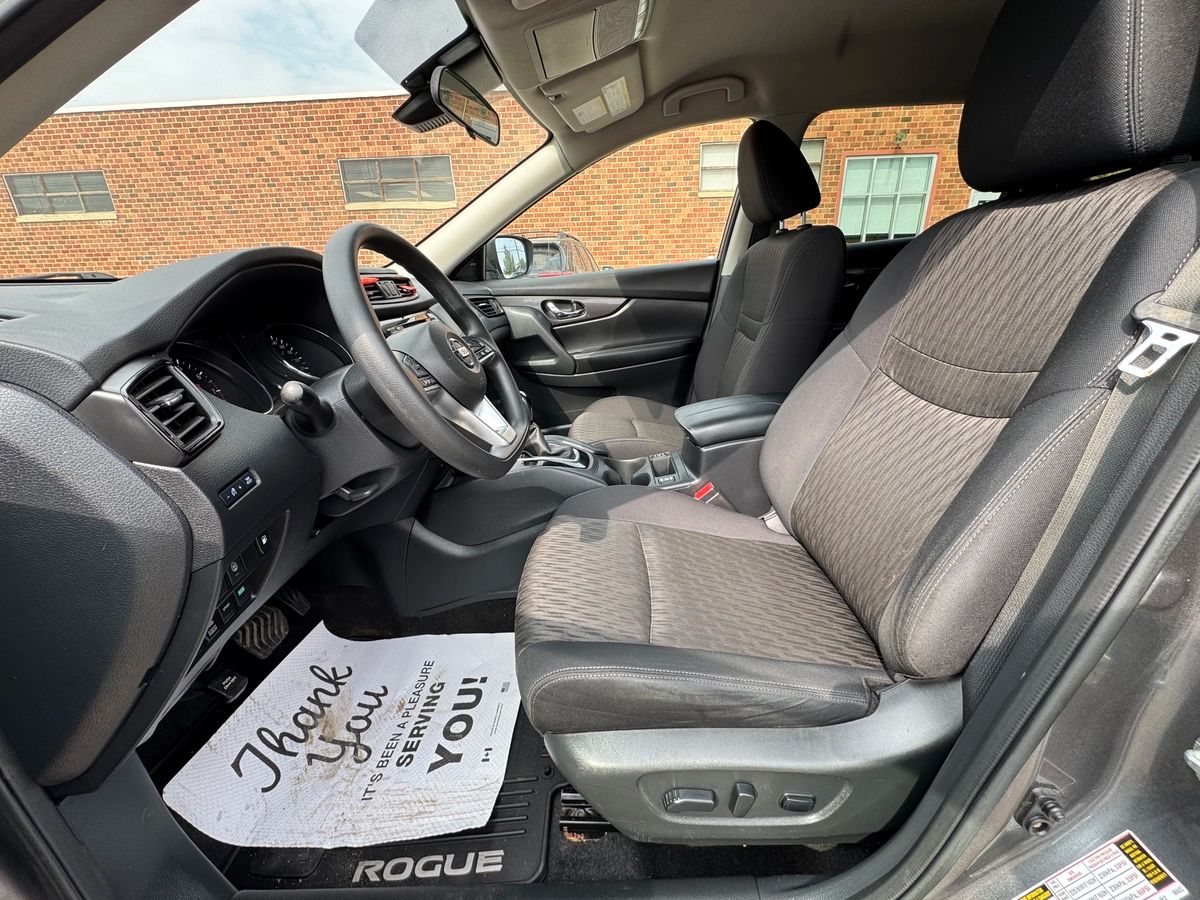 2020 Nissan Rogue - Image 11
