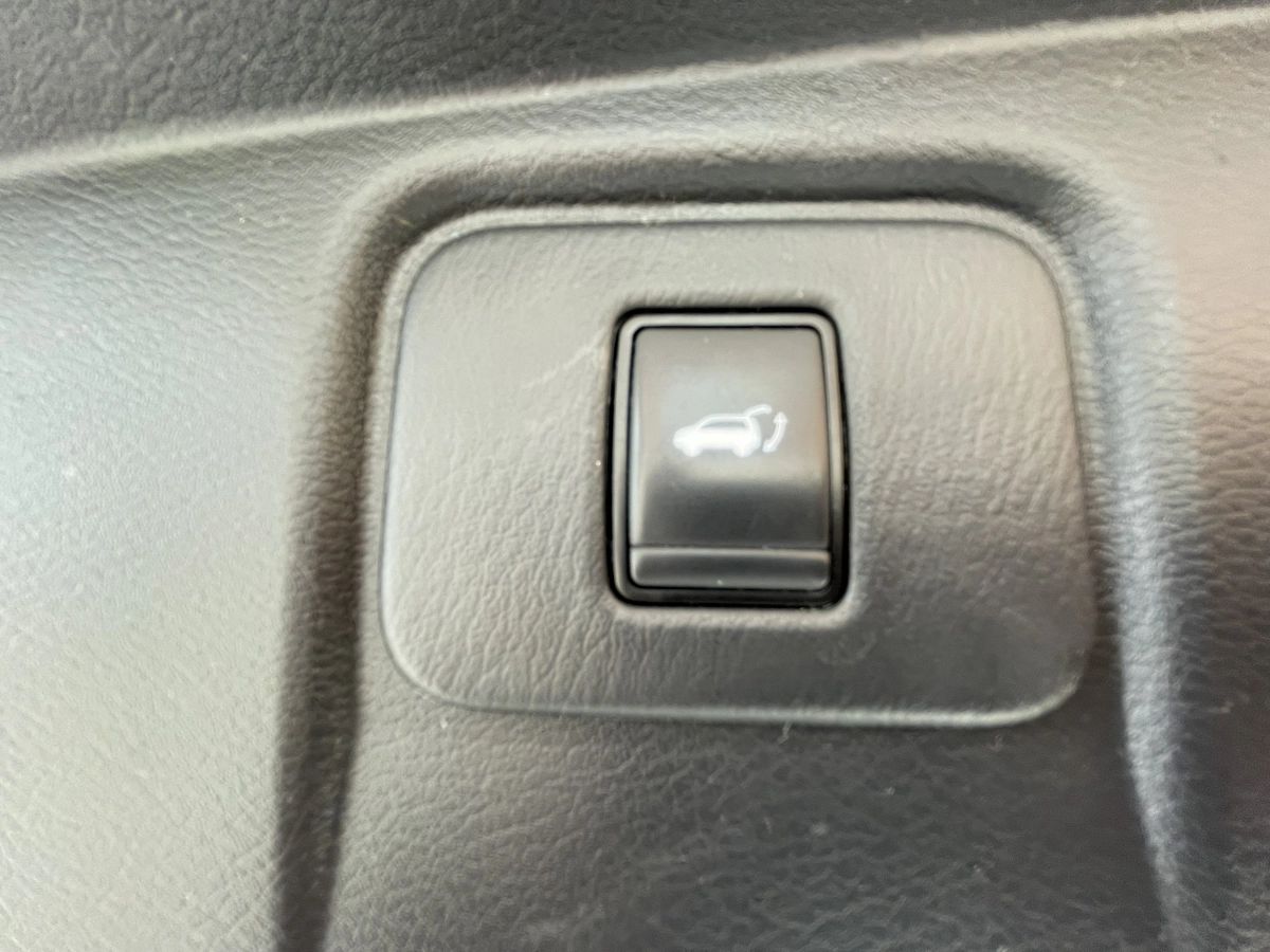 2021 Nissan Murano - Image 20