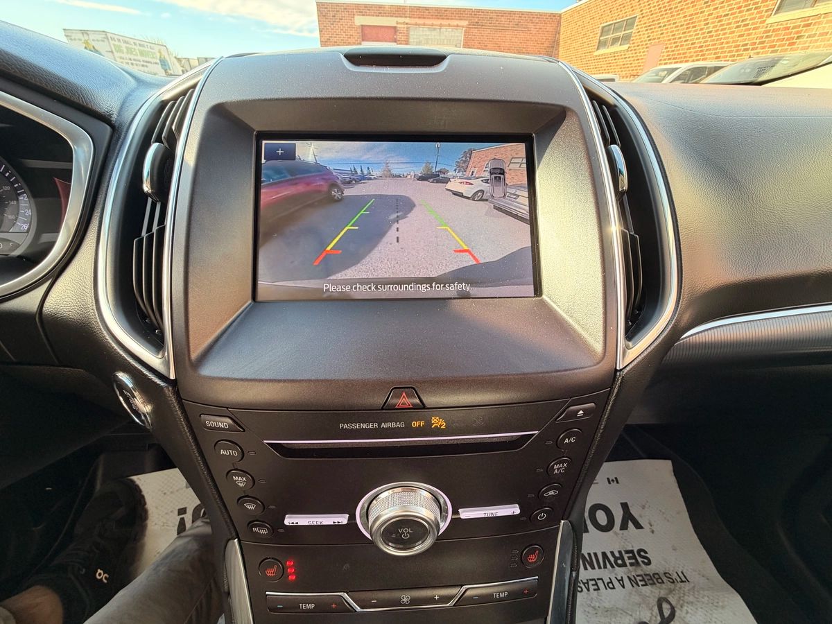 2019 Ford Edge - Image 12