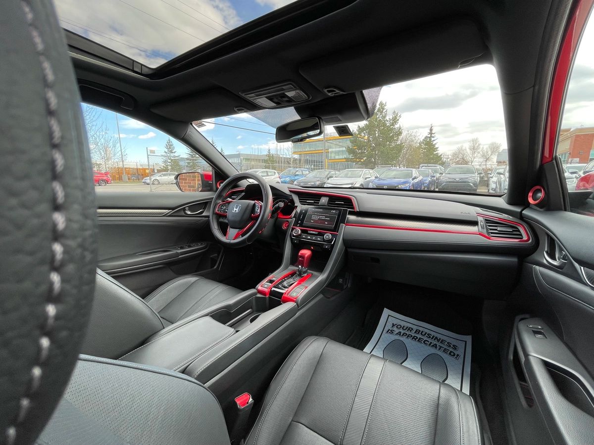 2018 Honda Civic Hatchback - Image 22