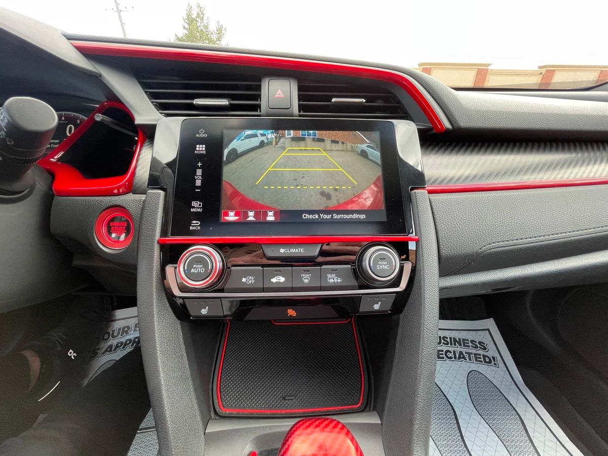 2018 Honda Civic Hatchback - Image 29