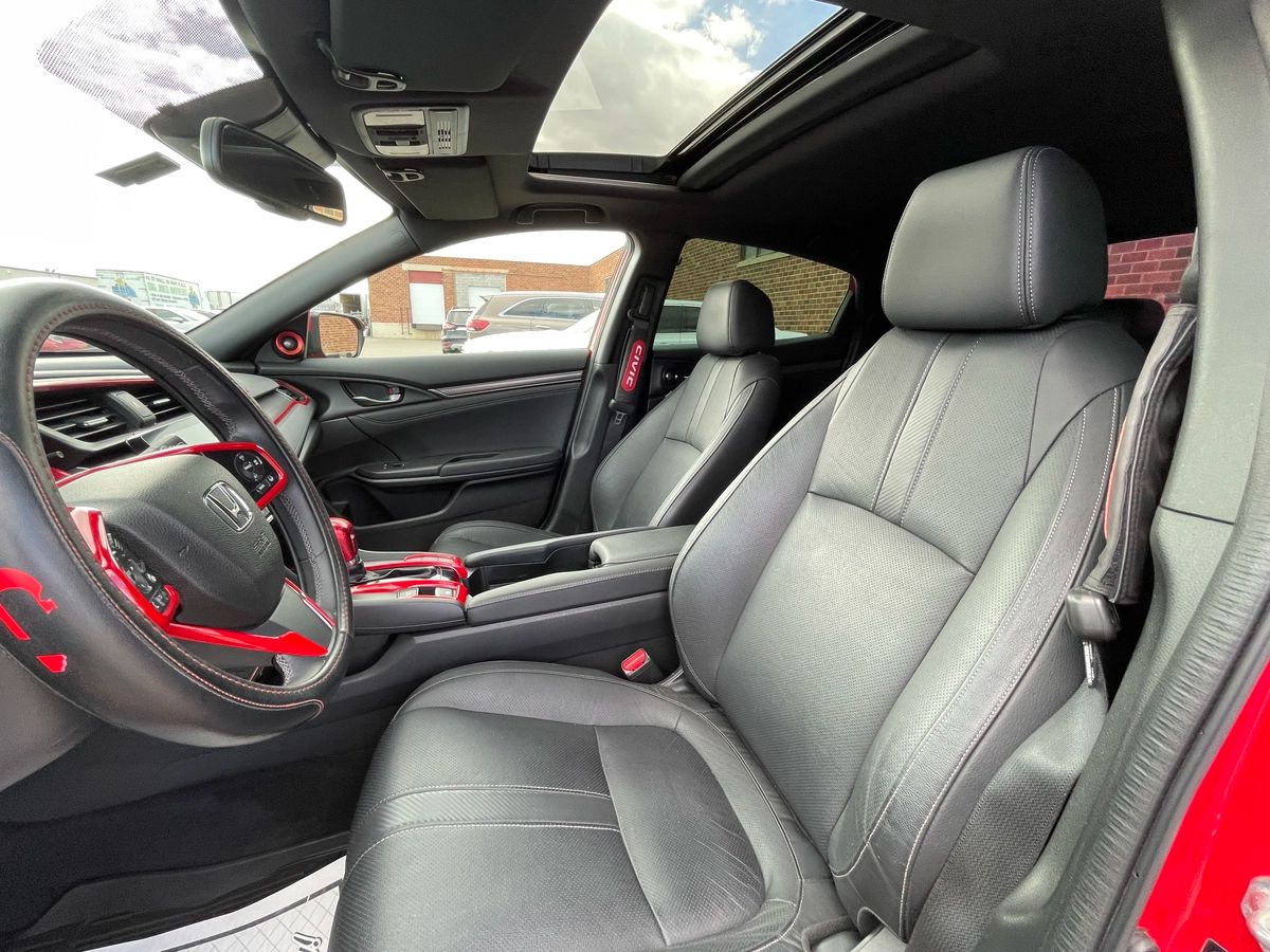 2018 Honda Civic Hatchback - Image 14