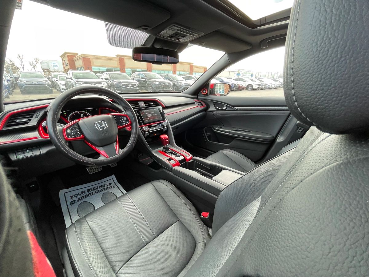 2018 Honda Civic Hatchback - Image 17