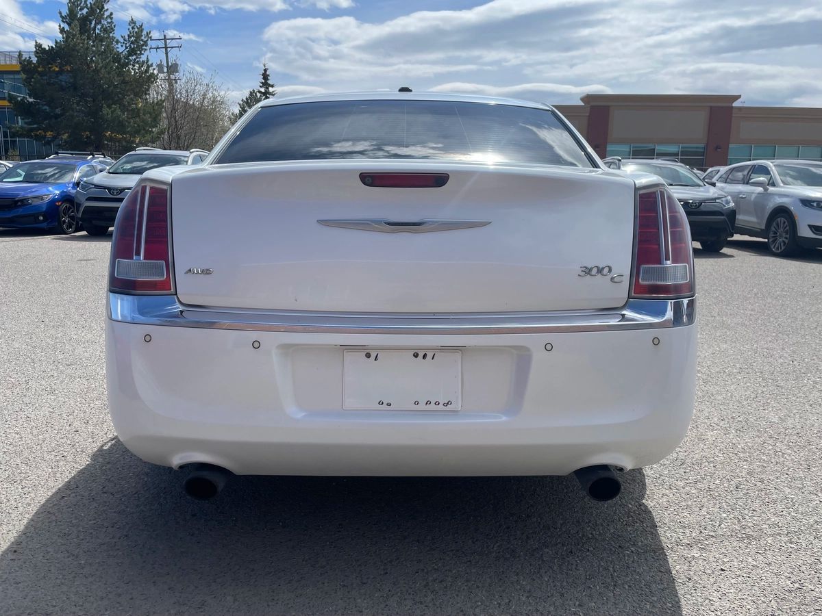 2012 Chrysler 300 - Image 6