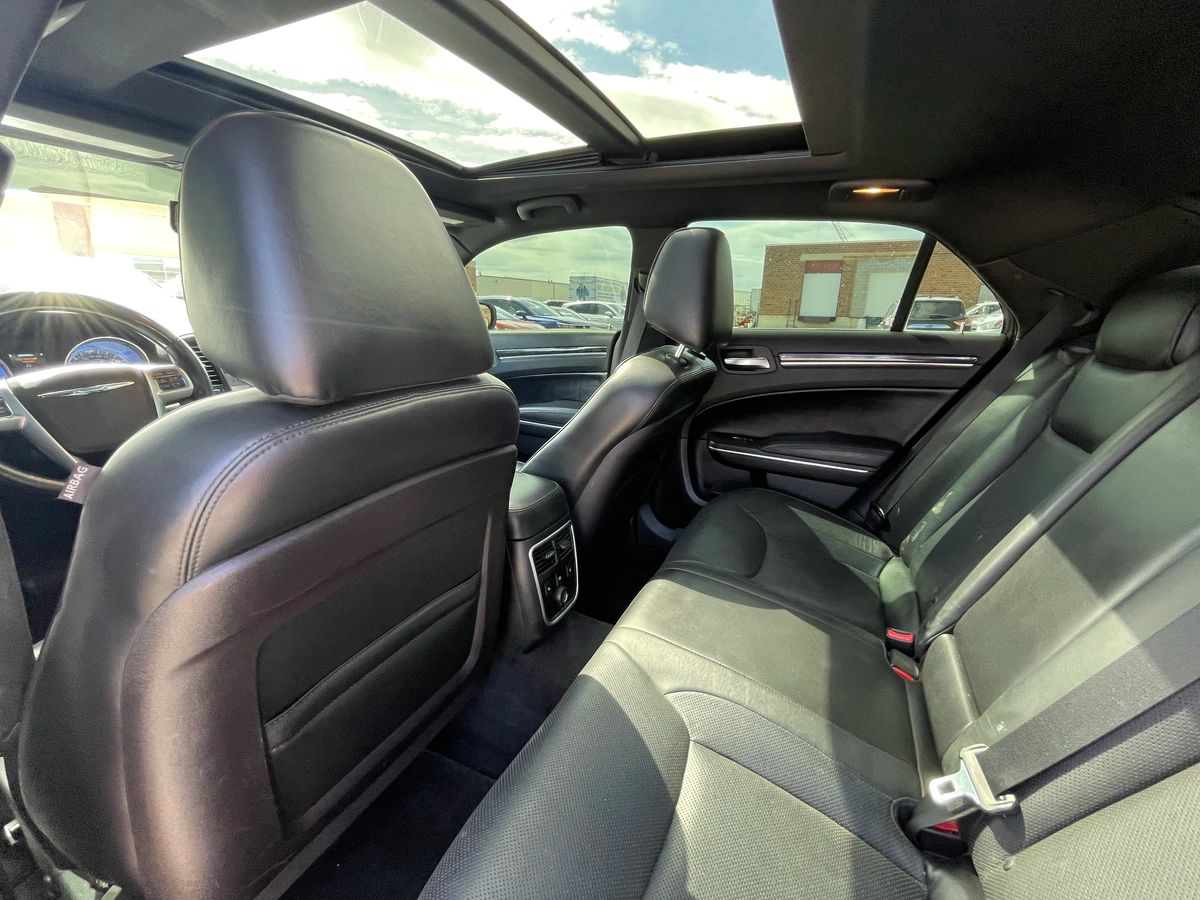 2012 Chrysler 300 - Image 22