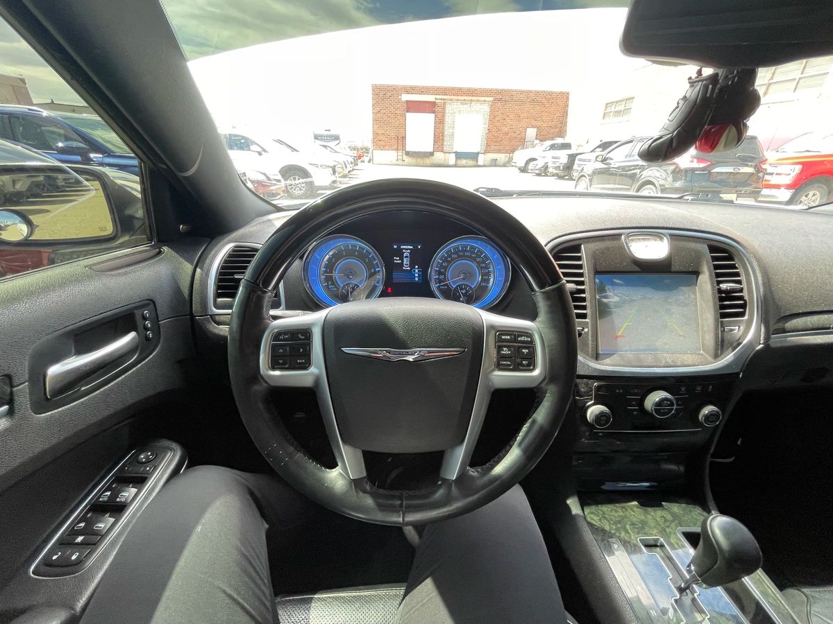 2012 Chrysler 300 - Image 11