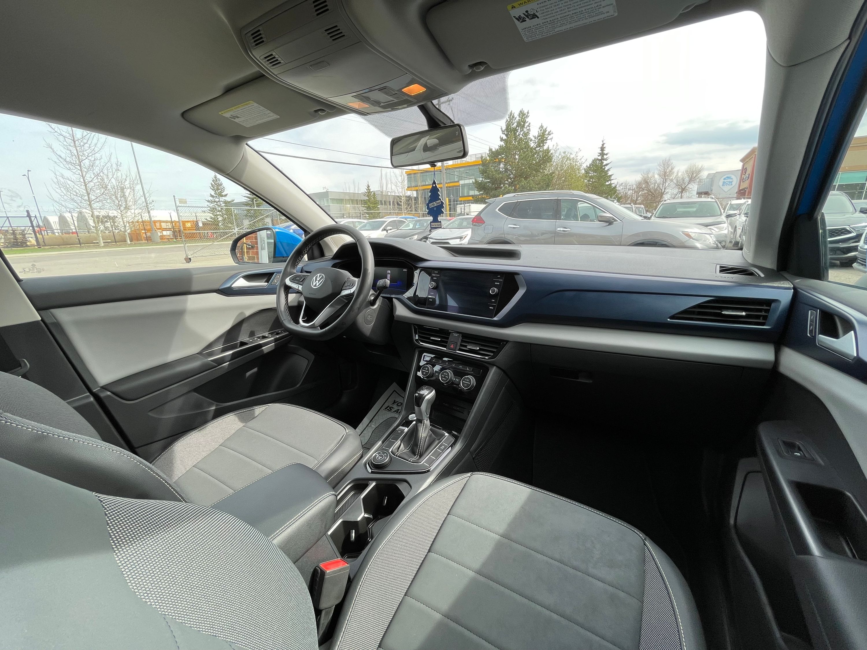 2022 Volkswagen Taos - Image 20