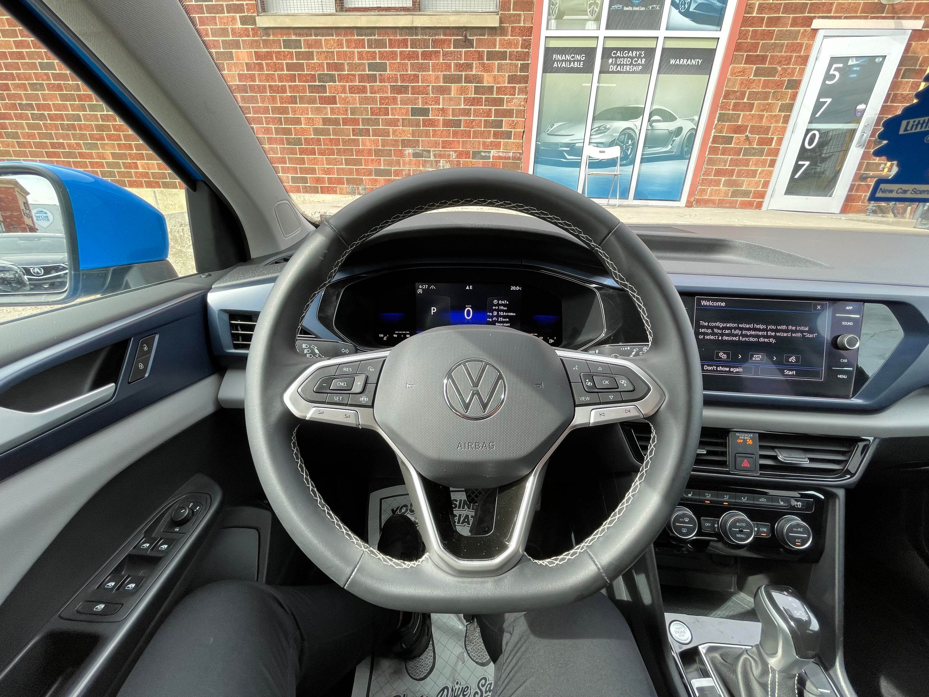 2022 Volkswagen Taos - Image 25