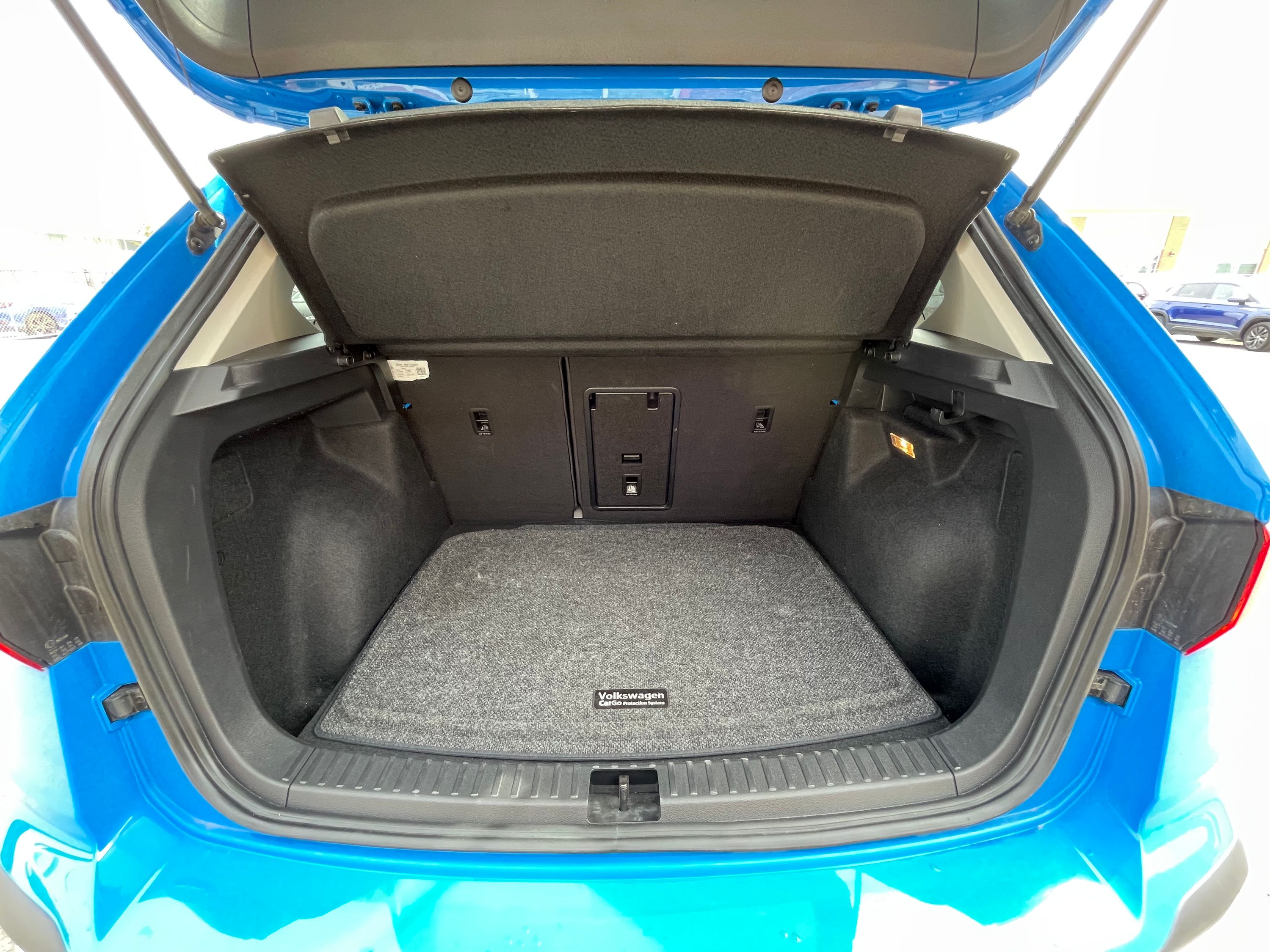 2022 Volkswagen Taos - Image 17