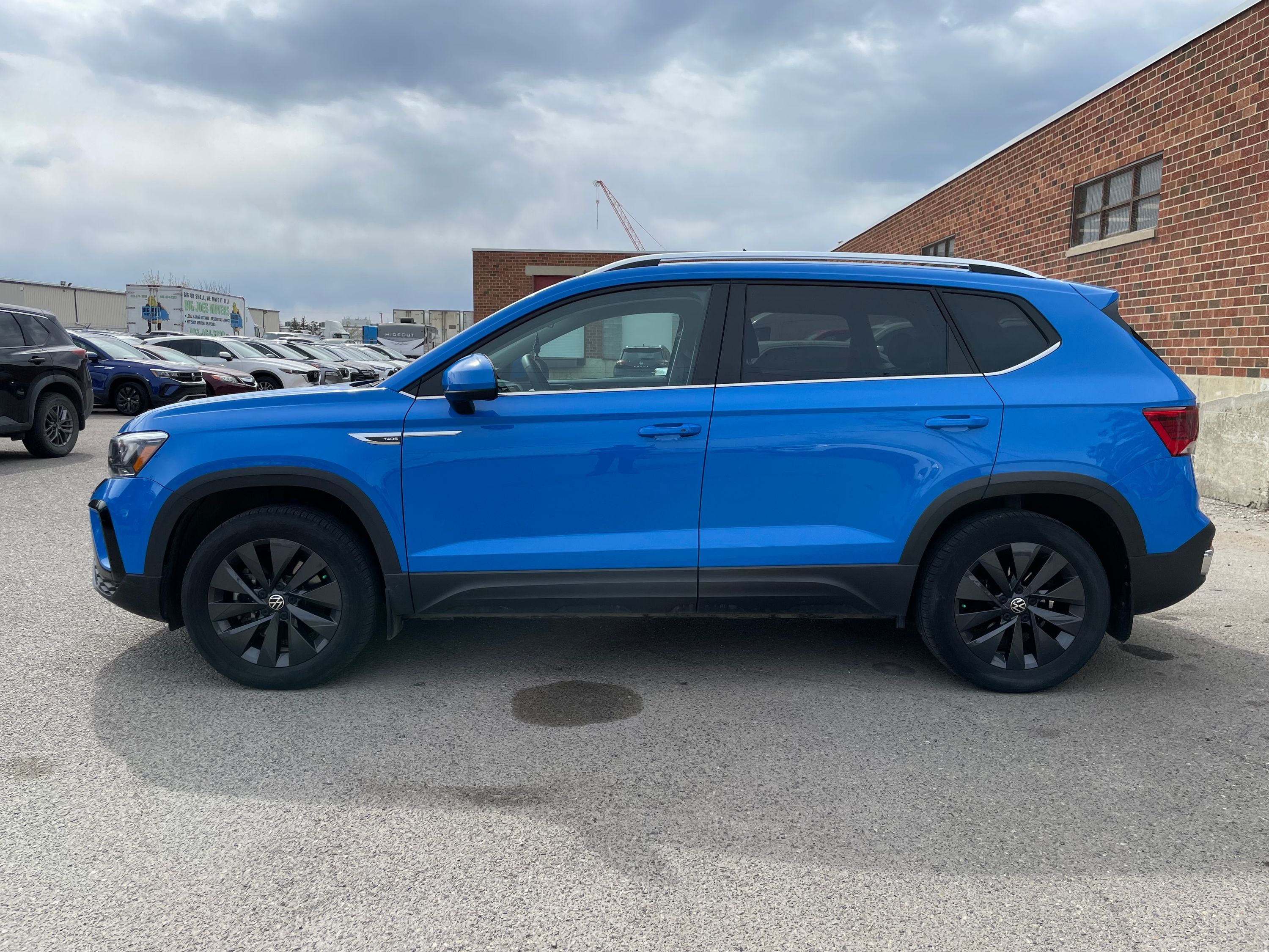 2022 Volkswagen Taos - Image 8
