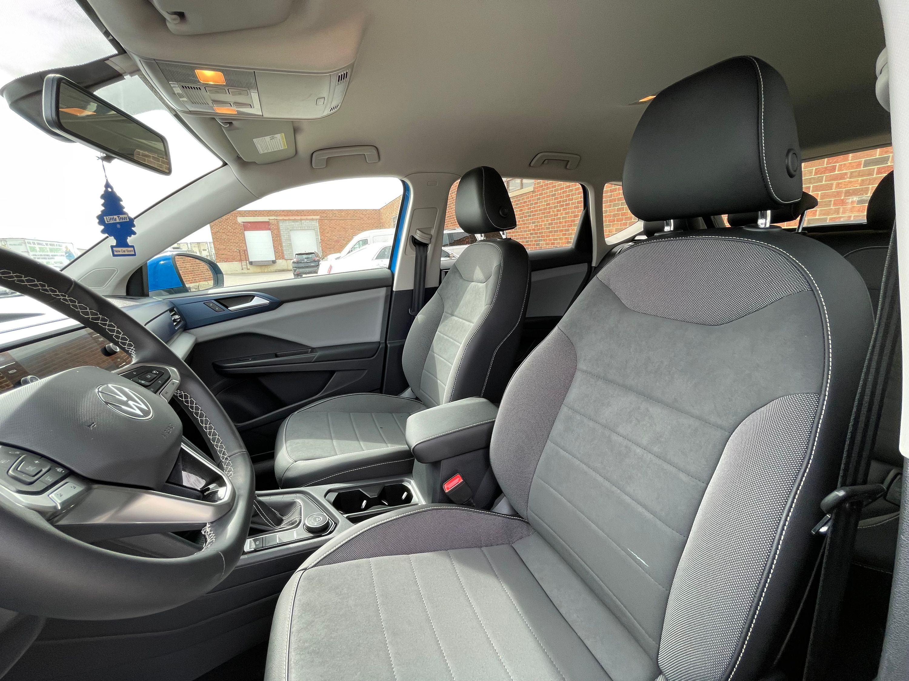 2022 Volkswagen Taos - Image 14