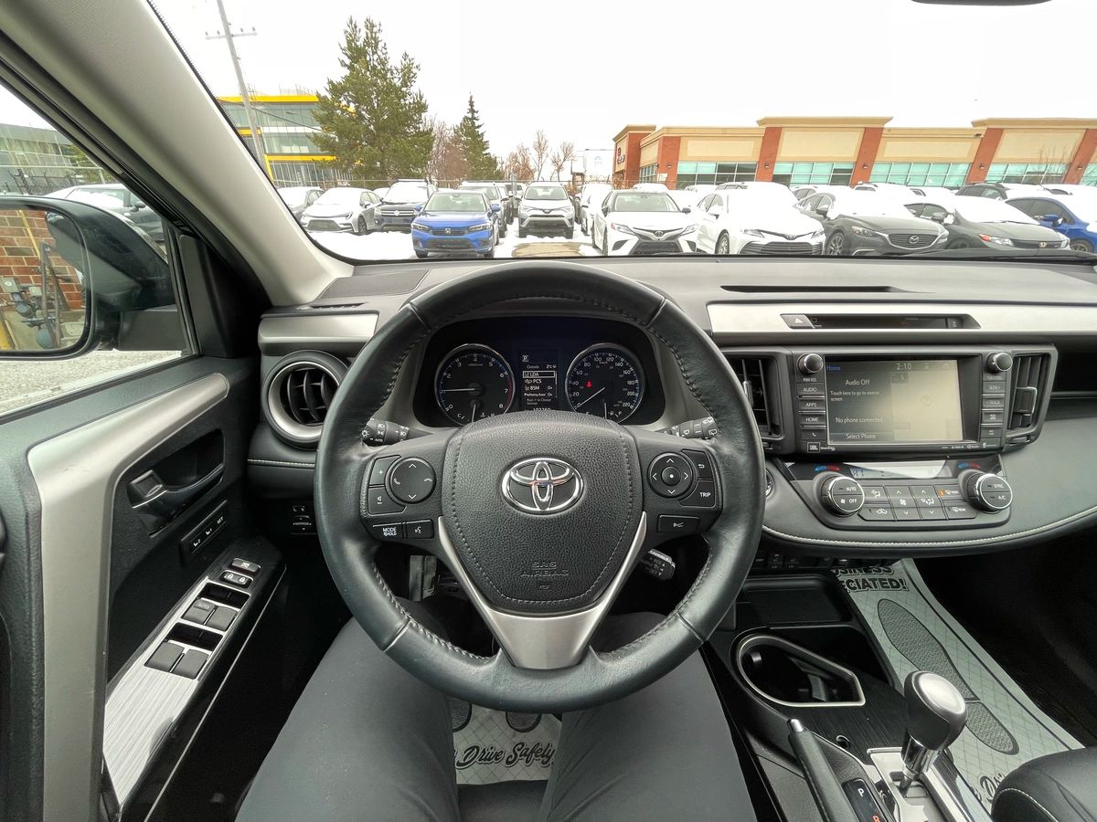 2016 Toyota RAV4 - Image 10