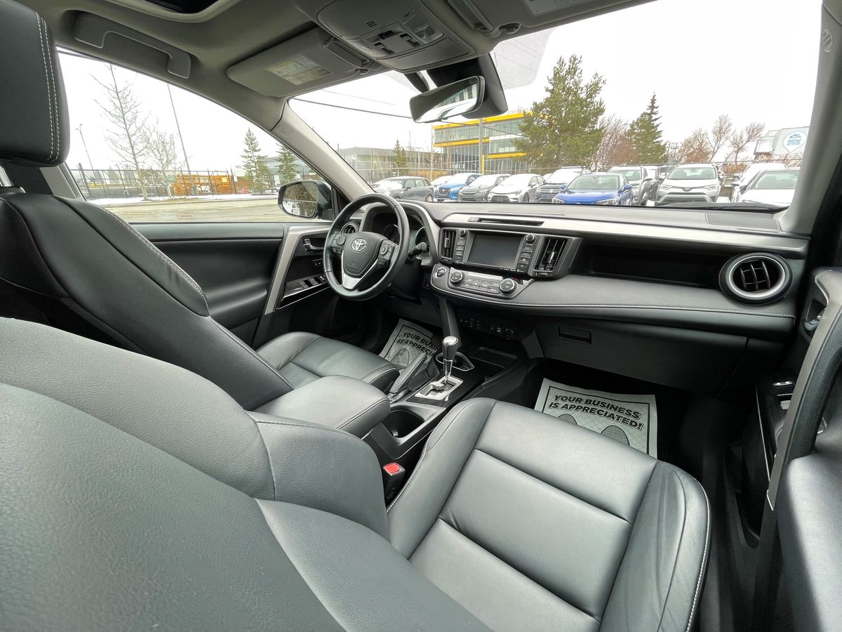 2016 Toyota RAV4 - Image 21