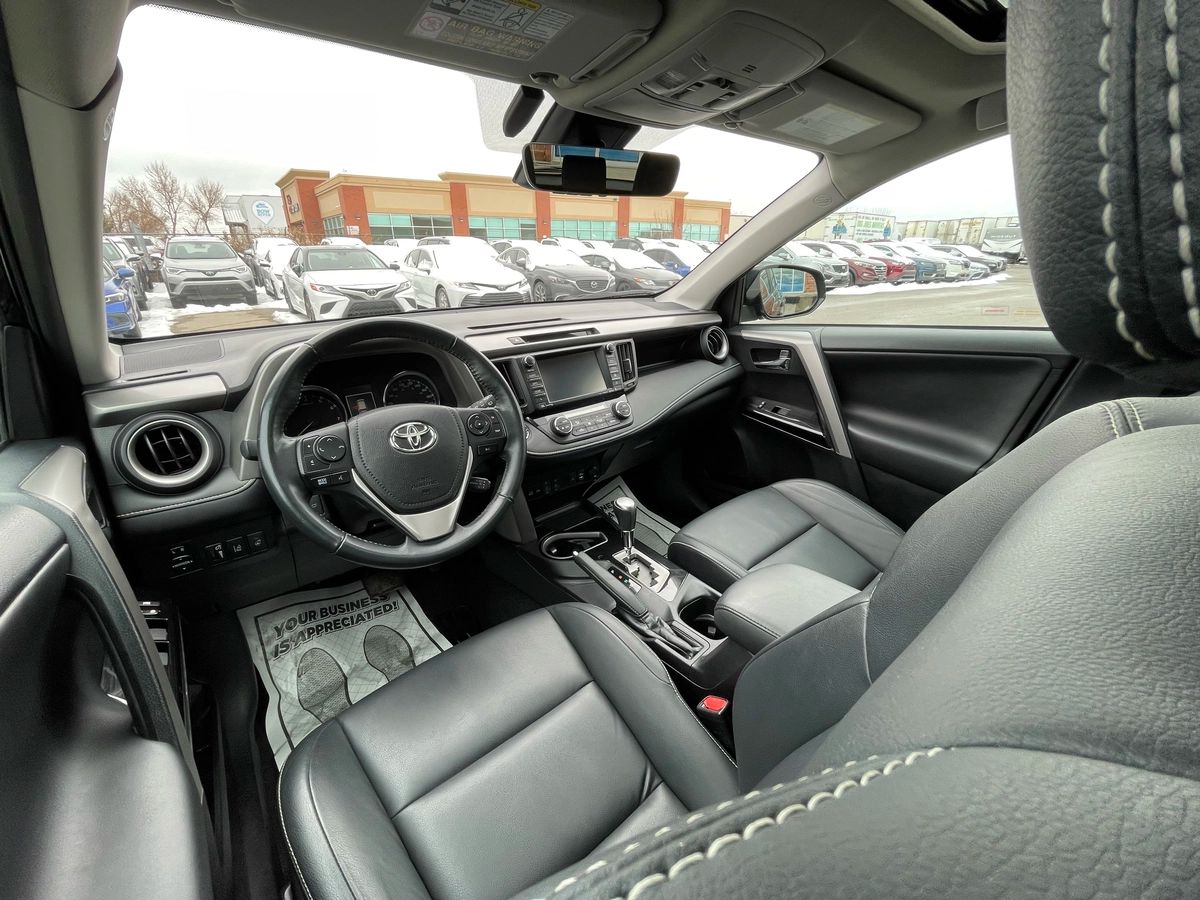 2016 Toyota RAV4 - Image 16