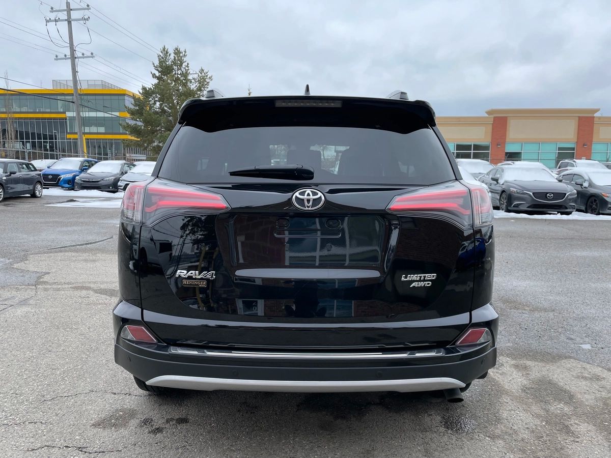 2016 Toyota RAV4 - Image 6