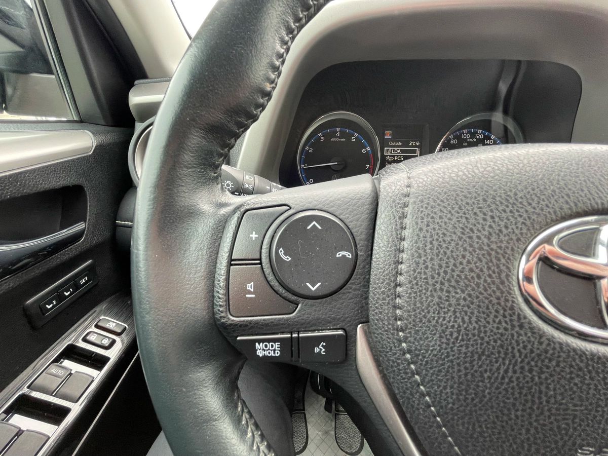 2016 Toyota RAV4 - Image 30