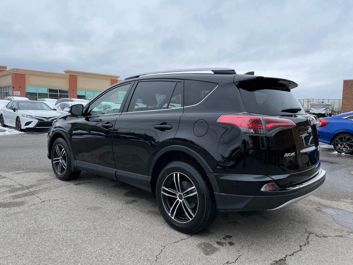 2016 Toyota RAV4 - Image 7