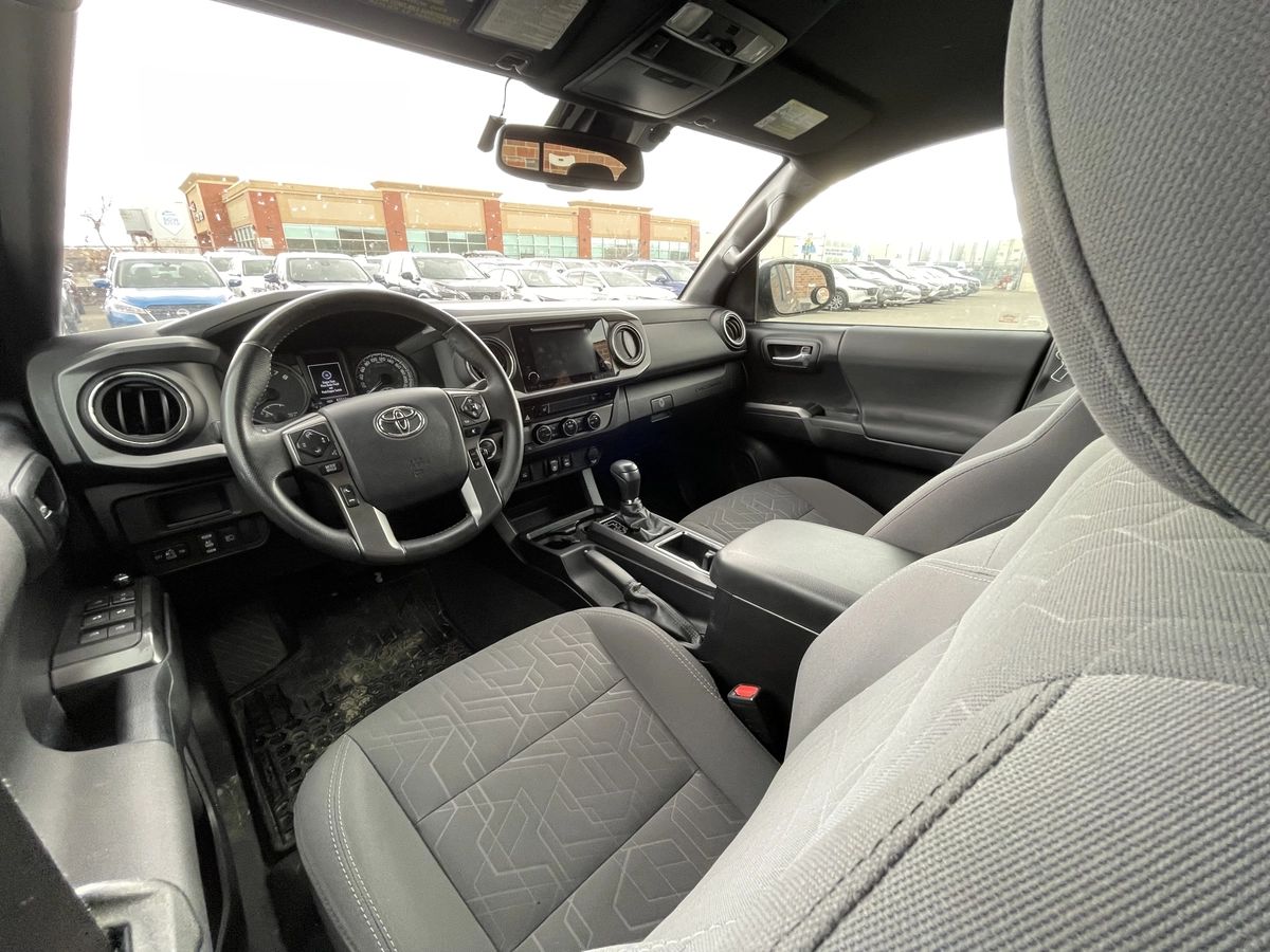 2018 Toyota Tacoma SR5 - Image 17