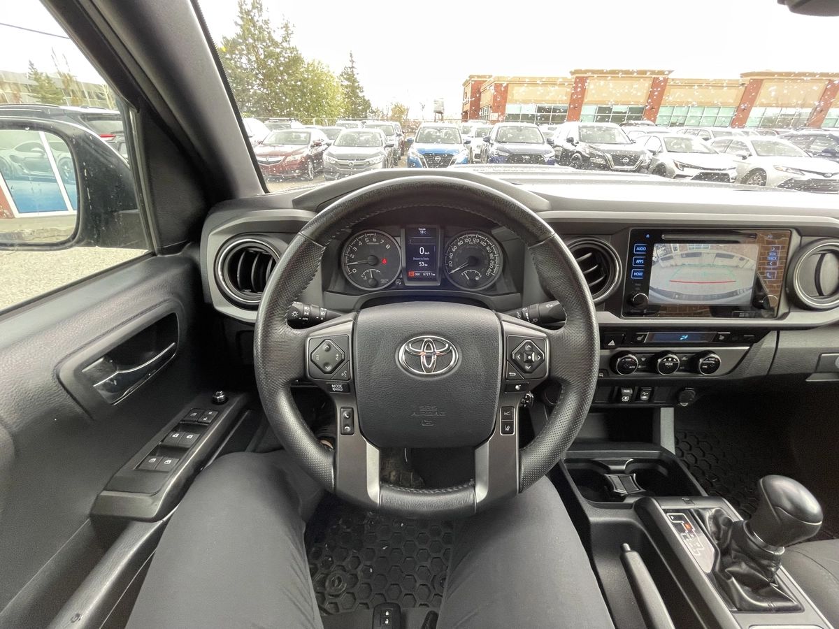 2018 Toyota Tacoma SR5 - Image 26