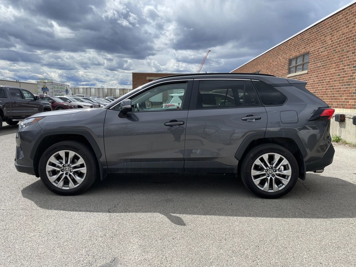 2024 Toyota RAV4 XLE - Image 10