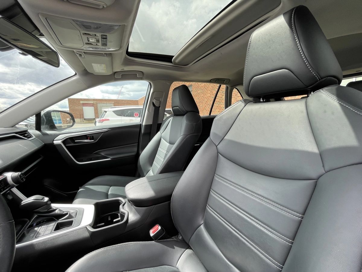 2024 Toyota RAV4 XLE - Image 14