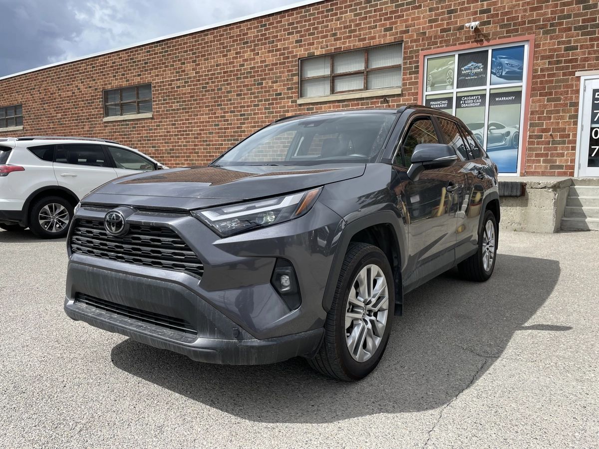 2024 Toyota RAV4 XLE - Image 4
