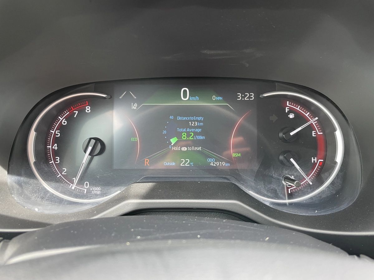 2024 Toyota RAV4 XLE - Image 35