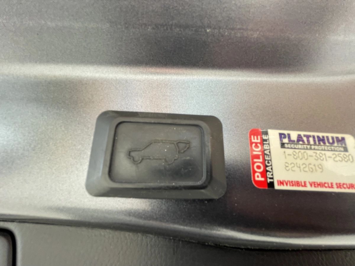 2024 Toyota RAV4 XLE - Image 21
