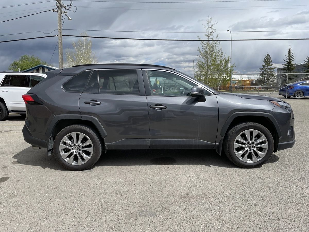 2024 Toyota RAV4 XLE - Image 6
