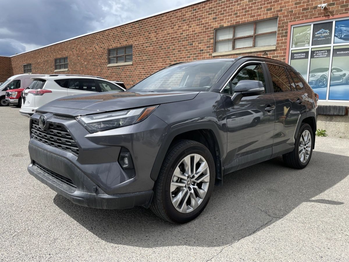 2024 Toyota RAV4 XLE - Image 3