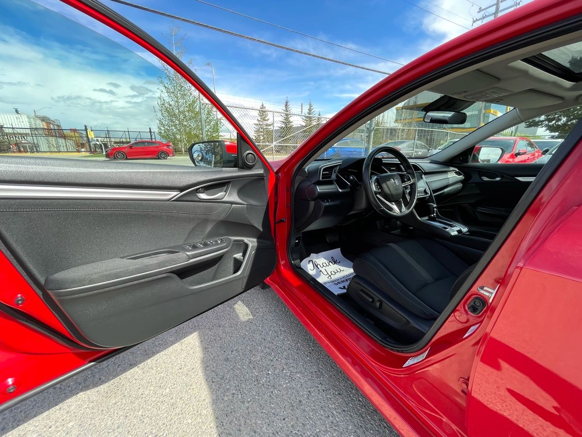 2019 Honda Civic Sedan EX - Image 11