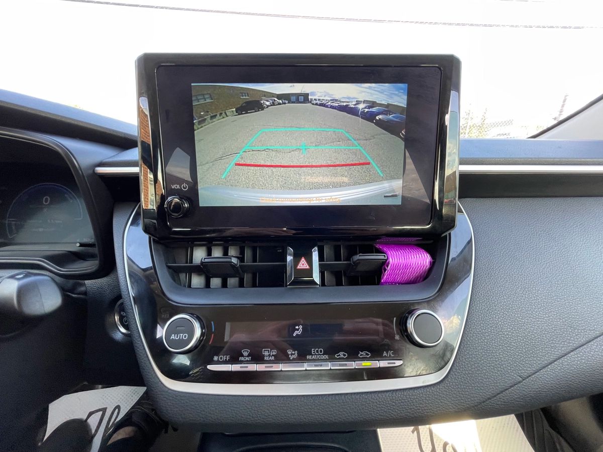 2025 Toyota Corolla Hybrid - Image 24