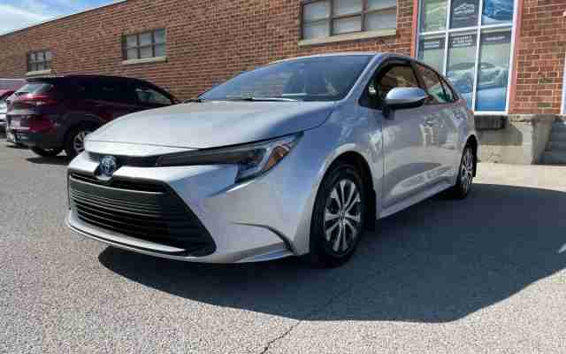 2025 Toyota Corolla Hybrid LE - Request more images