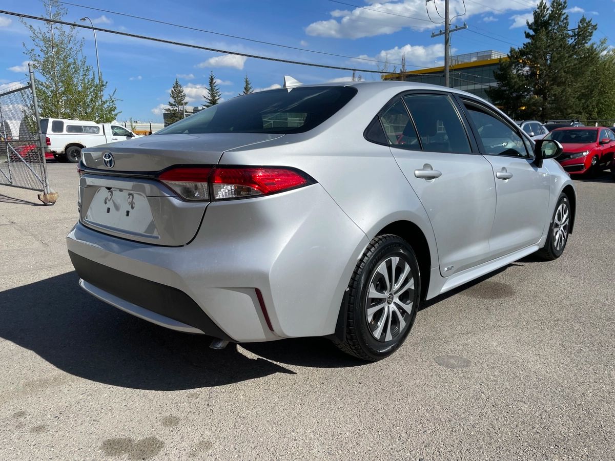 2025 Toyota Corolla Hybrid - Image 6