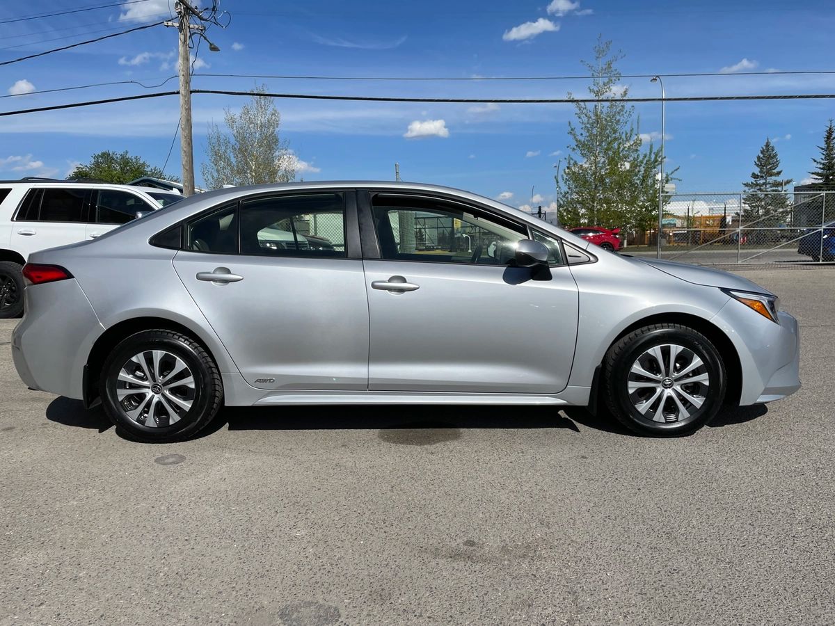 2025 Toyota Corolla Hybrid - Image 5