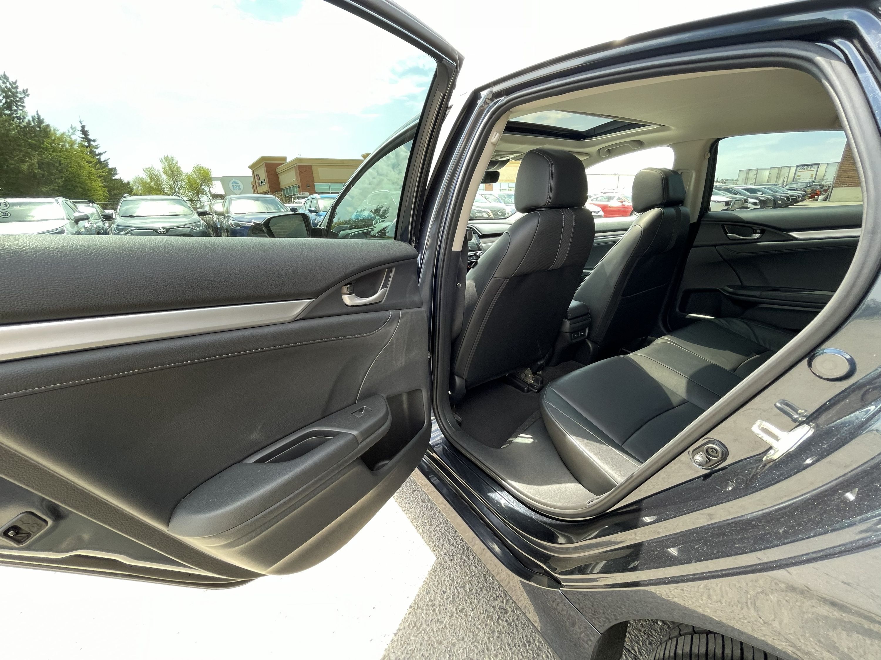 2019 Honda Civic Sedan Touring - Image 15